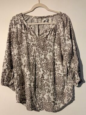 3/$17 Sonoma Floral V-Neck Blouse